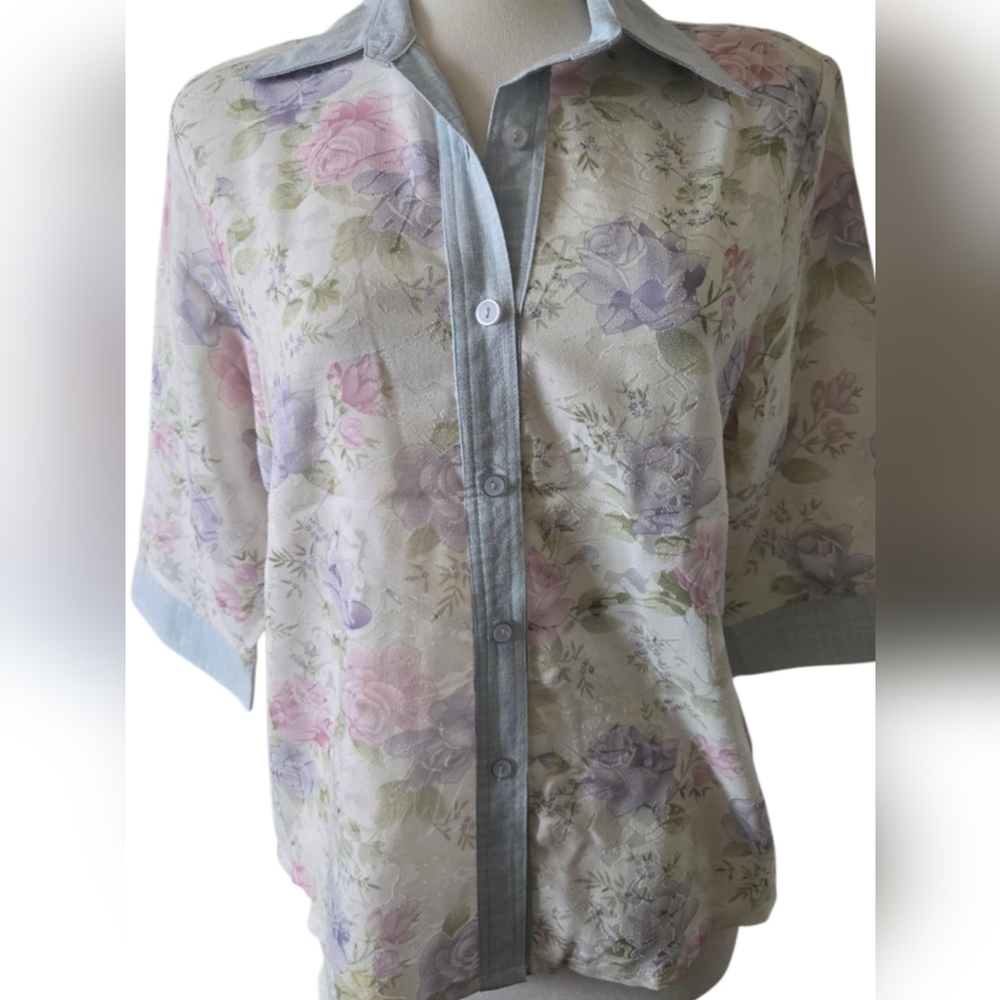 Sung  Hung Pink and Purple Notched Collar Blouse with Buttoned Design Floral L